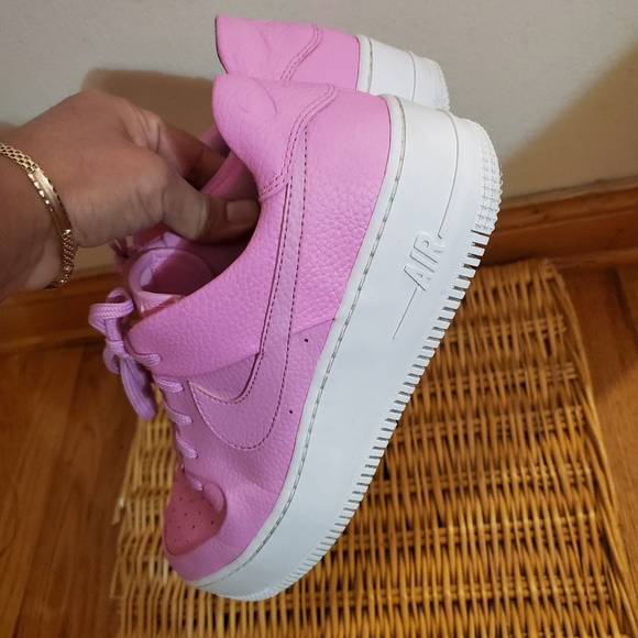 NIKE AIR FORCE 1 AF1 Sage Low PINK SZ#10 - Picture 11 of 11